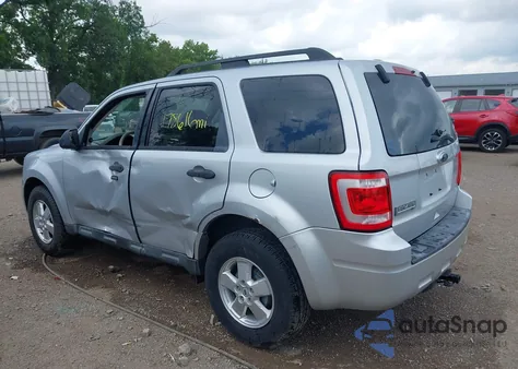 2011 Ford Escape Xlt z USA, uszkodzony, nr VIN 1FMCU9D77BKC53204